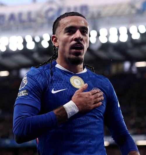 官方认证！力压金童帕尔默！斯坦福桥新王加冕，他一场比赛踢出了后卫、后腰和前锋三种形态！