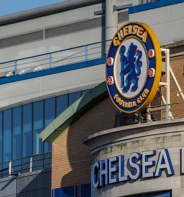 决战前夜！切尔西VS维拉：争四关键战历史揭秘，蓝军能否延续主场强势？