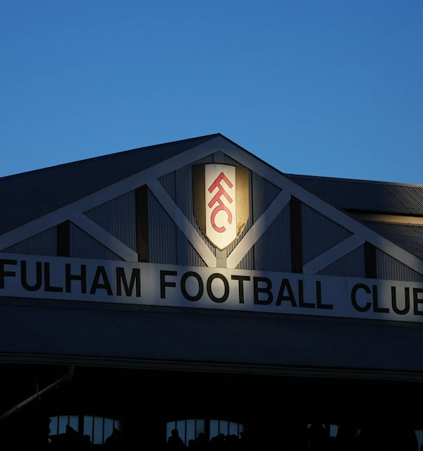 独家揭秘！英超最邻近德比一触即发：切尔西仅距富勒姆2174米，客战胜率超85%，新帅上任前最后一战！