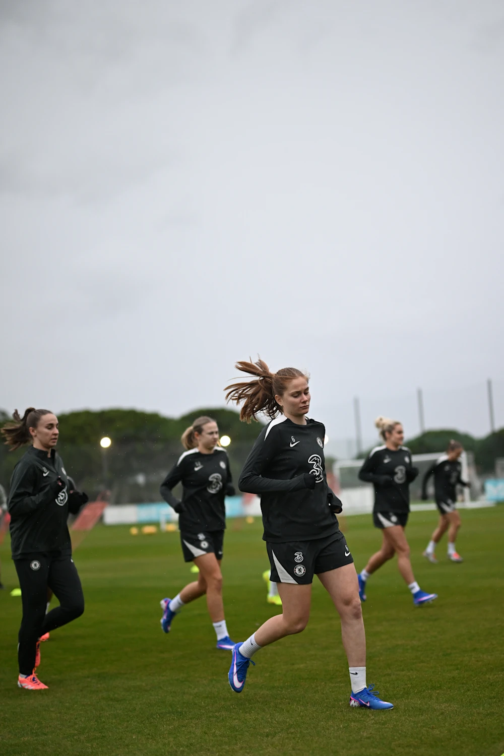 爆了！切尔西女足主场6球狂胜罗马，欧冠赛场展现恐怖统治力